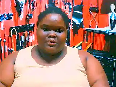 EbonyHotBuns online show from January 8, 5:04 pm