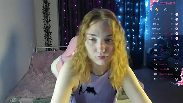 ReddHotPipper online show from December 16, 1:10 am