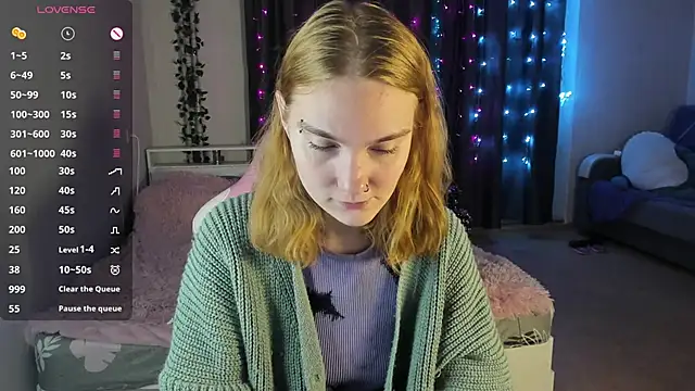 ReddHotPipper online show from January 9, 1:08 am