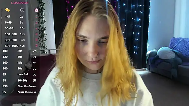 ReddHotPipper online show from March 10, 7:10 am