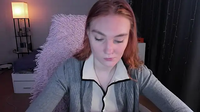 ReddHotPipper online show from February 4, 3:23 am