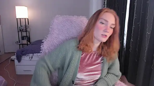 ReddHotPipper online show from March 3, 3:34 am