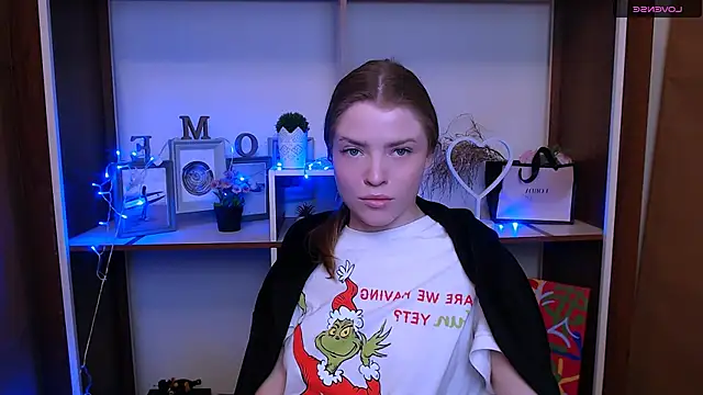 Snapshot of MissOliviaa_ chatting on January 9, 8:03 am MissOliviaa  online show from January 9, 8:03 am