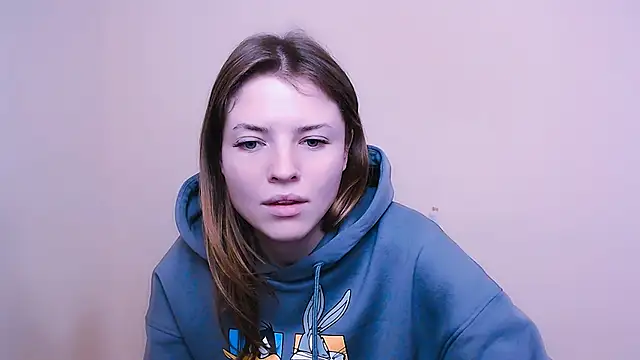 Snapshot of MissOliviaa_ chatting on January 10, 4:30 pm MissOliviaa  online show from January 10, 4:30 pm