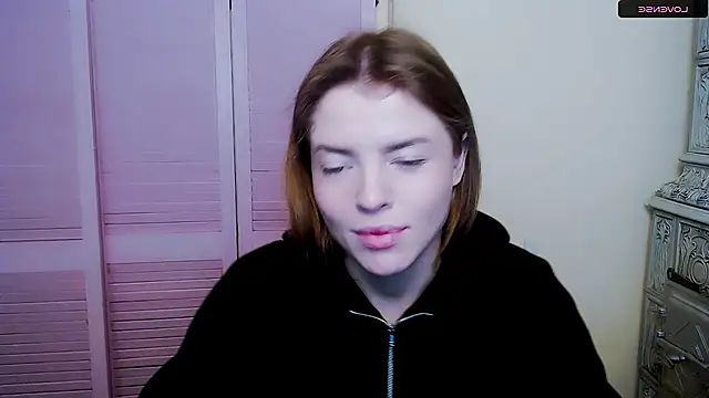 Snapshot of MissOliviaa_ chatting on January 24, 1:57 pm MissOliviaa  online show from January 24, 1:57 pm