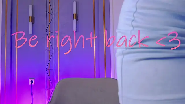 Smiley Mia online show from January 31, 8:11 am