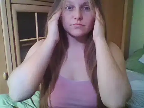 Evasapples online show from February 9, 5:01 pm