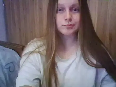 Evasapples online show from February 20, 9:09 pm