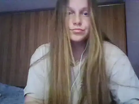 Evasapples online show from March 19, 4:34 pm