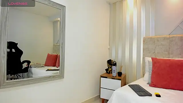 Tayra Pradit online show from January 16, 10:44 pm