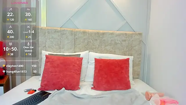 Tayra Pradit online show from February 19, 12:03 am