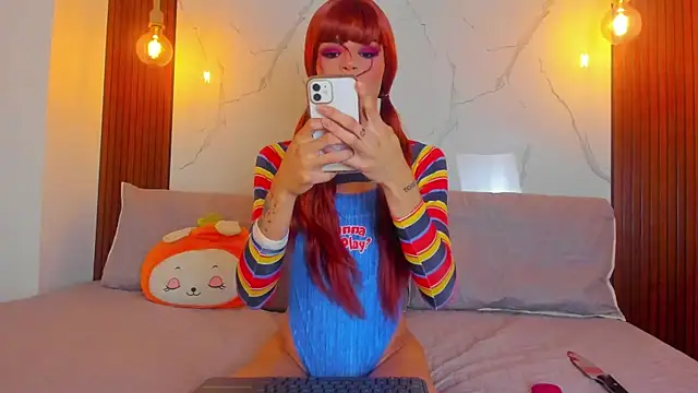 Realbadbxtch online show from October 11, 10:30 pm