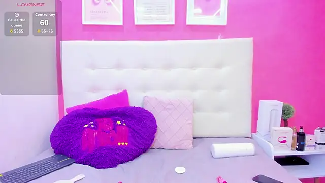 Realbadbxtch online show from January 5, 5:27 pm