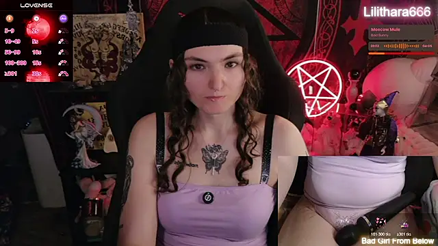 Snapshot of BrandiWRLD_999 chatting on July 14, 5:07 pm BrandiWRLD 999 online show from July 14, 5:07 pm