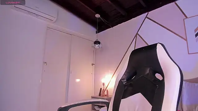 emma carterr1 online show from December 30, 10:12 pm