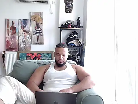 1LordKingsley online show from June 13, 7:39 am