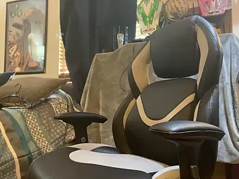 slutty guy12 online show from February 3, 8:24 pm