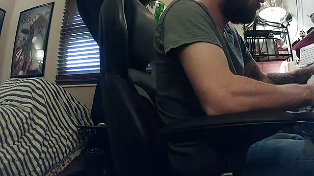 slutty guy12 online show from February 15, 8:01 pm