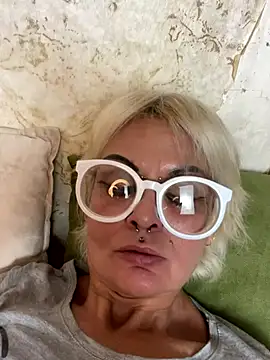 Gardener of Illusions online show from October 30, 10:10 pm