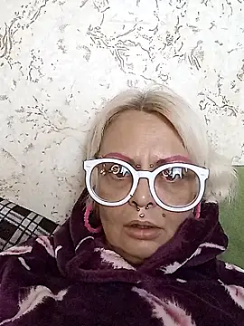 Gardener of Illusions online show from November 28, 1:47 pm