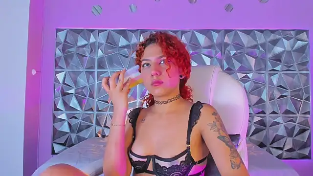 keendaall online show from March 15, 6:10 pm