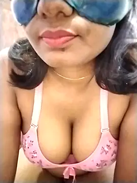 Snapshot of Zaraangle chatting on March 4, 12:27 am Zaraangle online show from March 4, 12:27 am