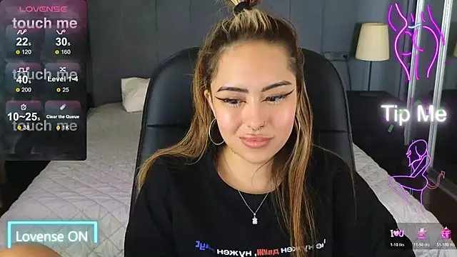 baby  kim online show from October 22, 9:20 am