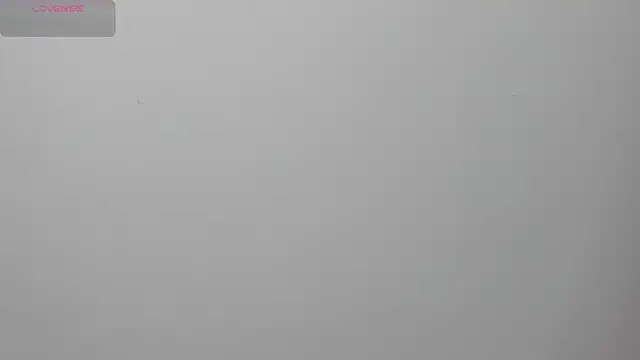 Snapshot of estrella_bigboobs14 chatting on March 13, 9:10 am estrella bigboobs14 online show from March 13, 9:10 am