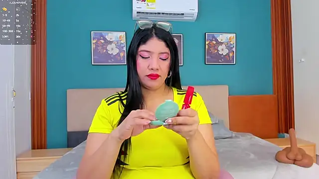 estrella bigboobs14 online show from July 4, 2:29 am