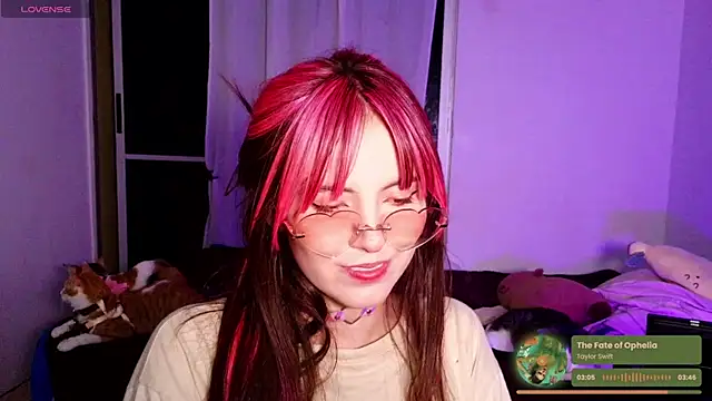 Snapshot of cherrybom969 chatting on December 20, 11:56 pm cherrybom969 online show from December 20, 11:56 pm