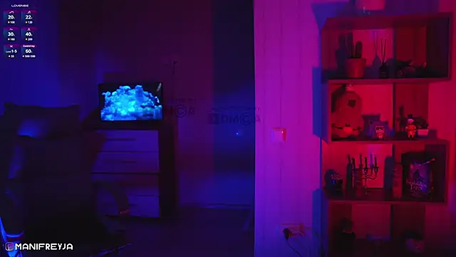 Snapshot of ManiFreyja chatting on December 6, 9:46 pm ManiFreyja online show from December 6, 9:46 pm