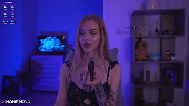 Snapshot of ManiFreyja chatting on December 13, 1:15 am ManiFreyja online show from December 13, 1:15 am