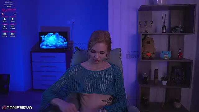 Snapshot of ManiFreyja chatting on December 19, 1:18 am ManiFreyja online show from December 19, 1:18 am