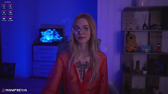 Snapshot of ManiFreyja chatting on December 21, 1:47 am ManiFreyja online show from December 21, 1:47 am