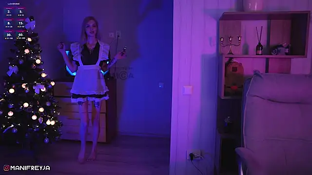 Snapshot of ManiFreyja chatting on December 26, 12:03 am ManiFreyja online show from December 26, 12:03 am