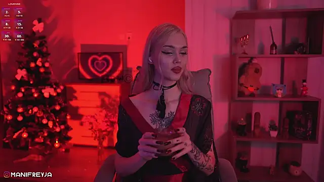 Snapshot of ManiFreyja chatting on January 8, 7:56 pm ManiFreyja online show from January 8, 7:56 pm