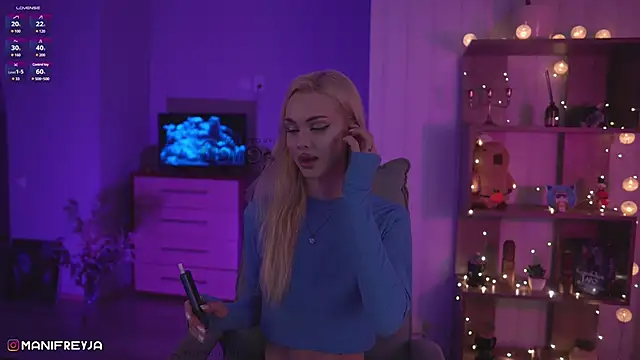 Snapshot of ManiFreyja chatting on January 17, 9:06 pm ManiFreyja online show from January 17, 9:06 pm