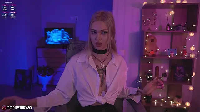 Snapshot of ManiFreyja chatting on February 5, 12:20 am ManiFreyja online show from February 5, 12:20 am