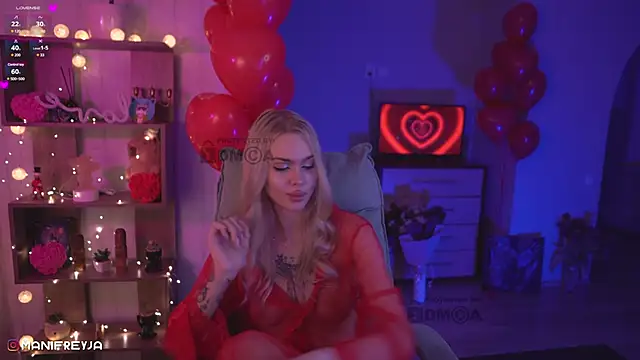 Snapshot of ManiFreyja chatting on February 20, 3:45 am ManiFreyja online show from February 20, 3:45 am