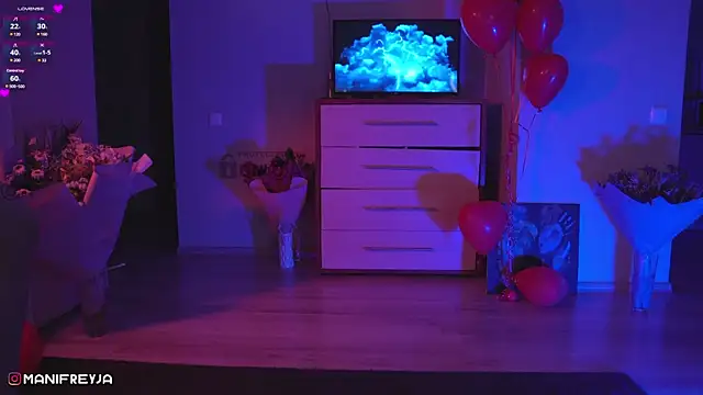 Snapshot of ManiFreyja chatting on February 27, 6:53 pm ManiFreyja online show from February 27, 6:53 pm