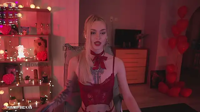 Snapshot of ManiFreyja chatting on March 3, 11:46 pm ManiFreyja online show from March 3, 11:46 pm