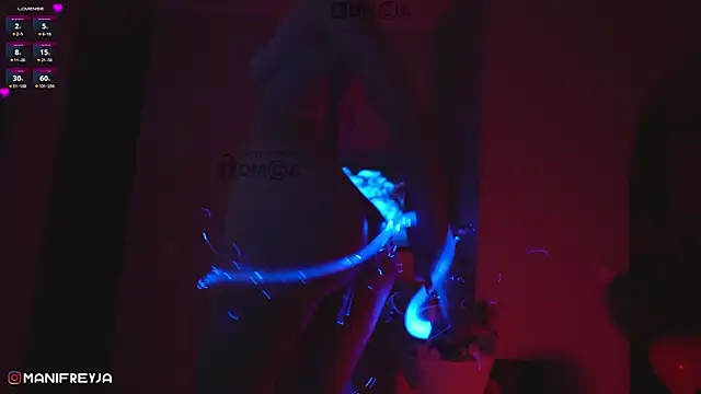 Snapshot of ManiFreyja chatting on March 8, 11:28 pm ManiFreyja online show from March 8, 11:28 pm