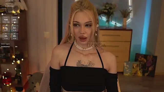 ManiFreyja online show from April 11, 6:01 pm