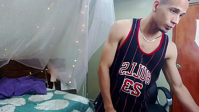 SonicJ25 online show from January 22, 9:43 pm