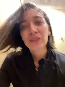 Snapshot of adarussell chatting on October 1, 4:57 pm adarussell online show from October 1, 4:57 pm