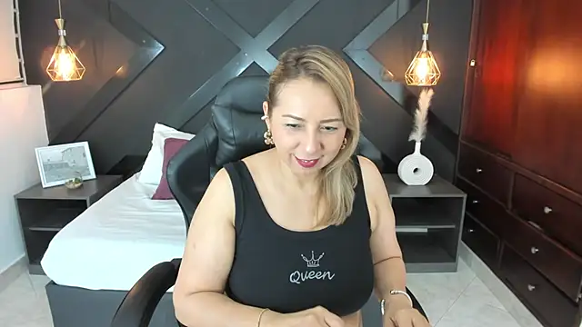 Snapshot of andre_soto_ chatting on February 20, 2:29 am andre soto online show from February 20, 2:29 am