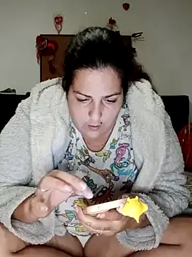 kittymorenita26 online show from January 29, 10:53 pm