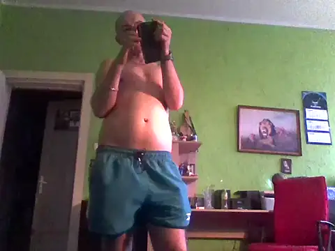 Snapshot of STANISLAW621162 chatting on July 16, 5:52 pm STANISLAW621162 online show from July 16, 5:52 pm