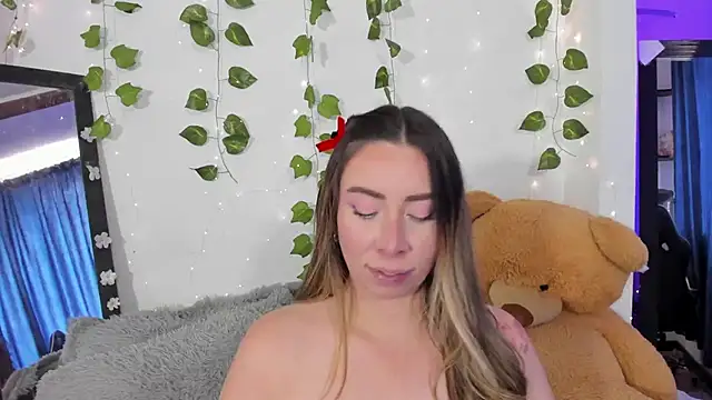 JanneKim online show from October 23, 3:44 pm