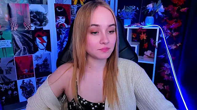 LianaBright online show from December 6, 5:09 am